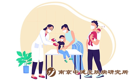 摄图网_303804438_儿童医院看病（企业商用）