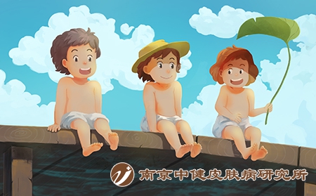摄图网_400167108_夏天水边嬉戏的儿童（企业商用）